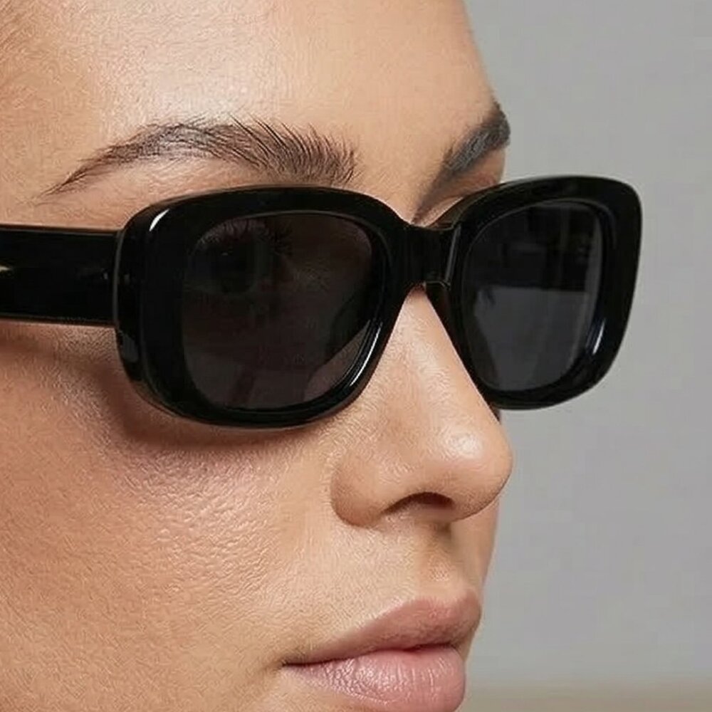 NEW Black sunglasses